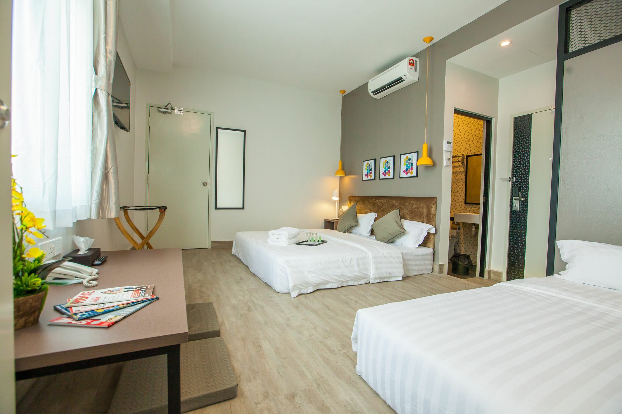 Bzz Hotel Skudai Exterior photo