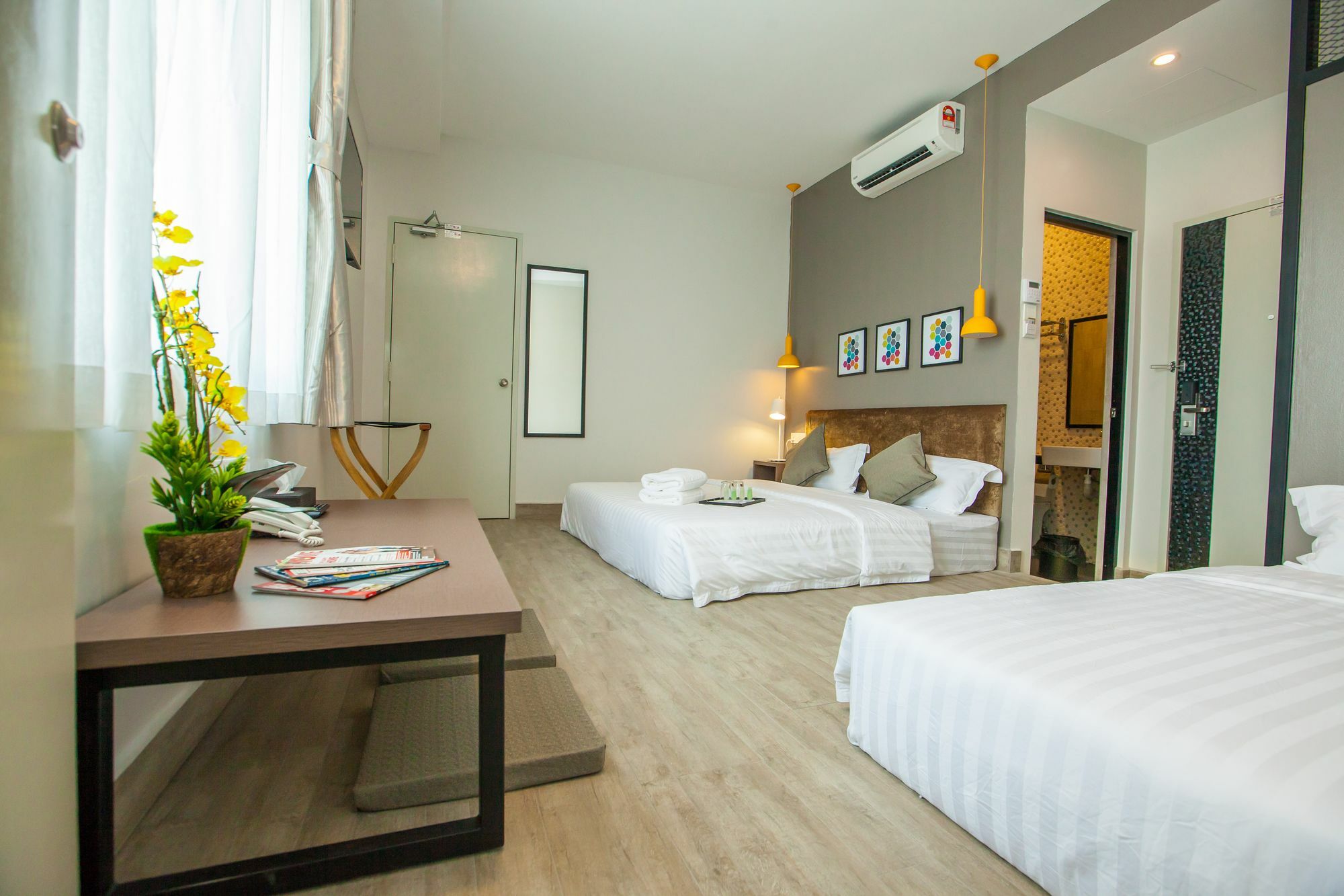Bzz Hotel Skudai Exterior photo