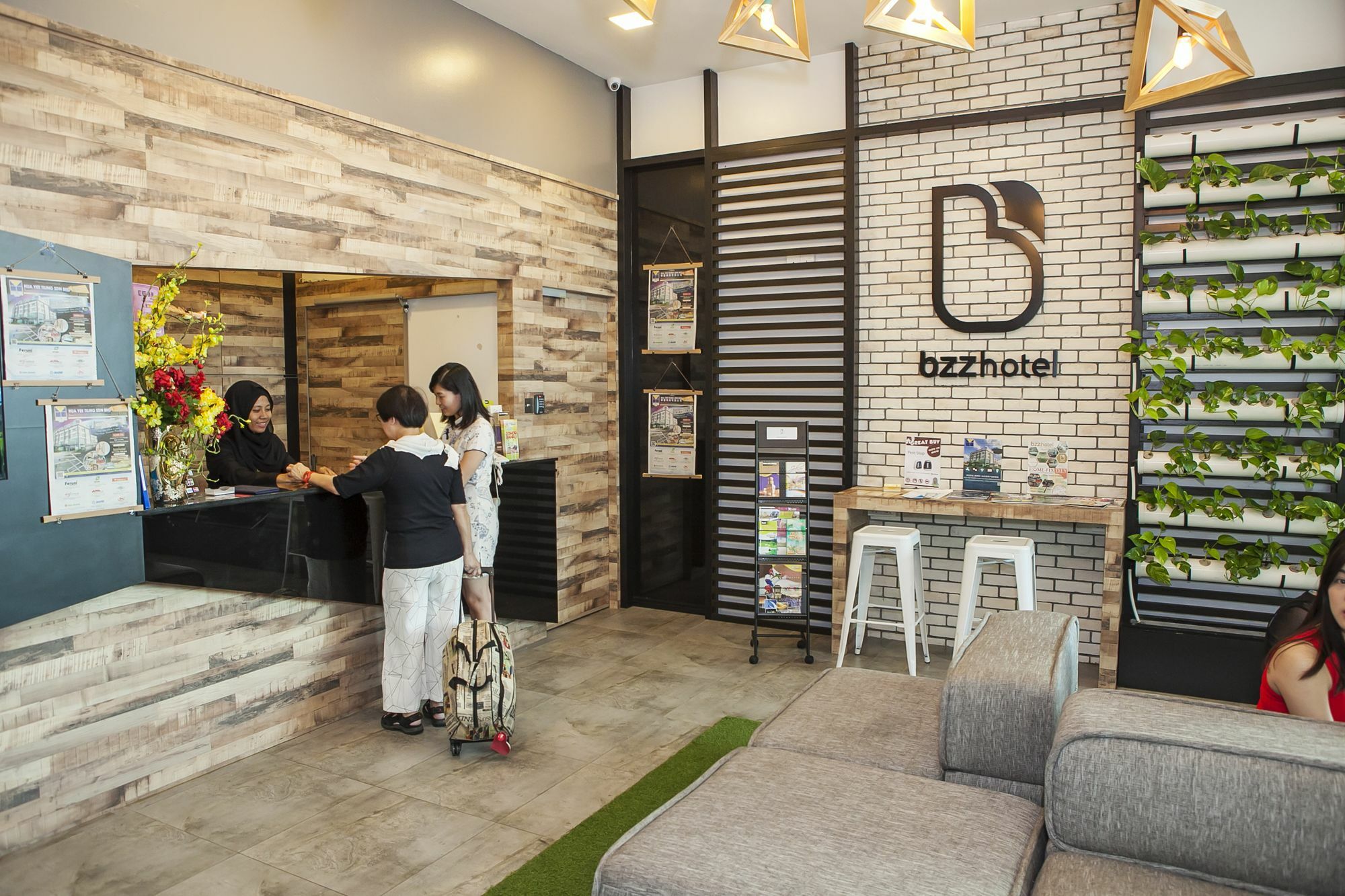 Bzz Hotel Skudai Exterior photo